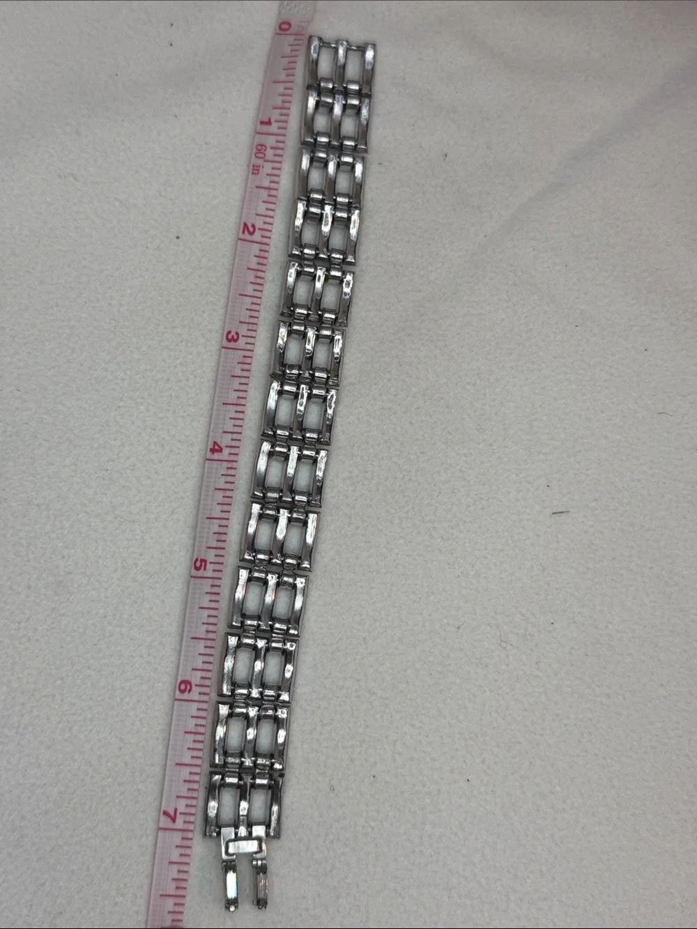 N/A stunning silver